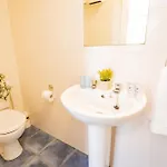 Apartament 72 - Large Three Bed With Parking *