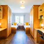 Apartament 72 - Large Three Bed With Parking *