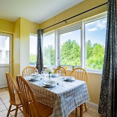 Appartement 72 - Large Three Bed With Parking