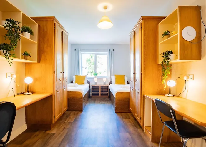Διαμέρισμα 72 - Large Three Bed With Parking *