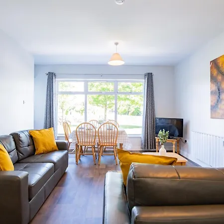 公寓 72 - Large Three Bed With Parking