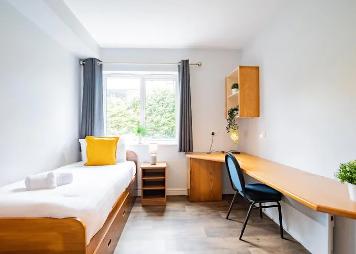 公寓 72 - Large Three Bed With Parking *